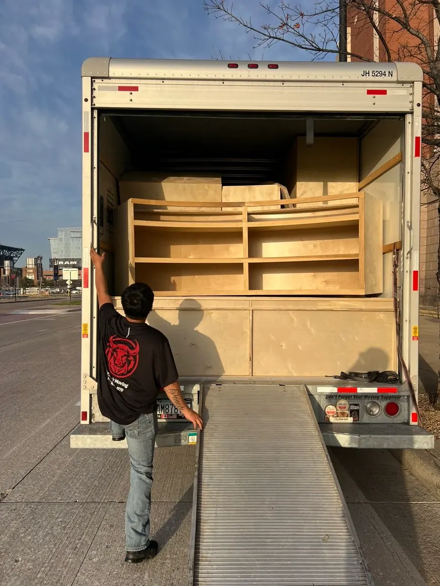 Moving pick up and delivery — Jacey's Moving Atlanta
